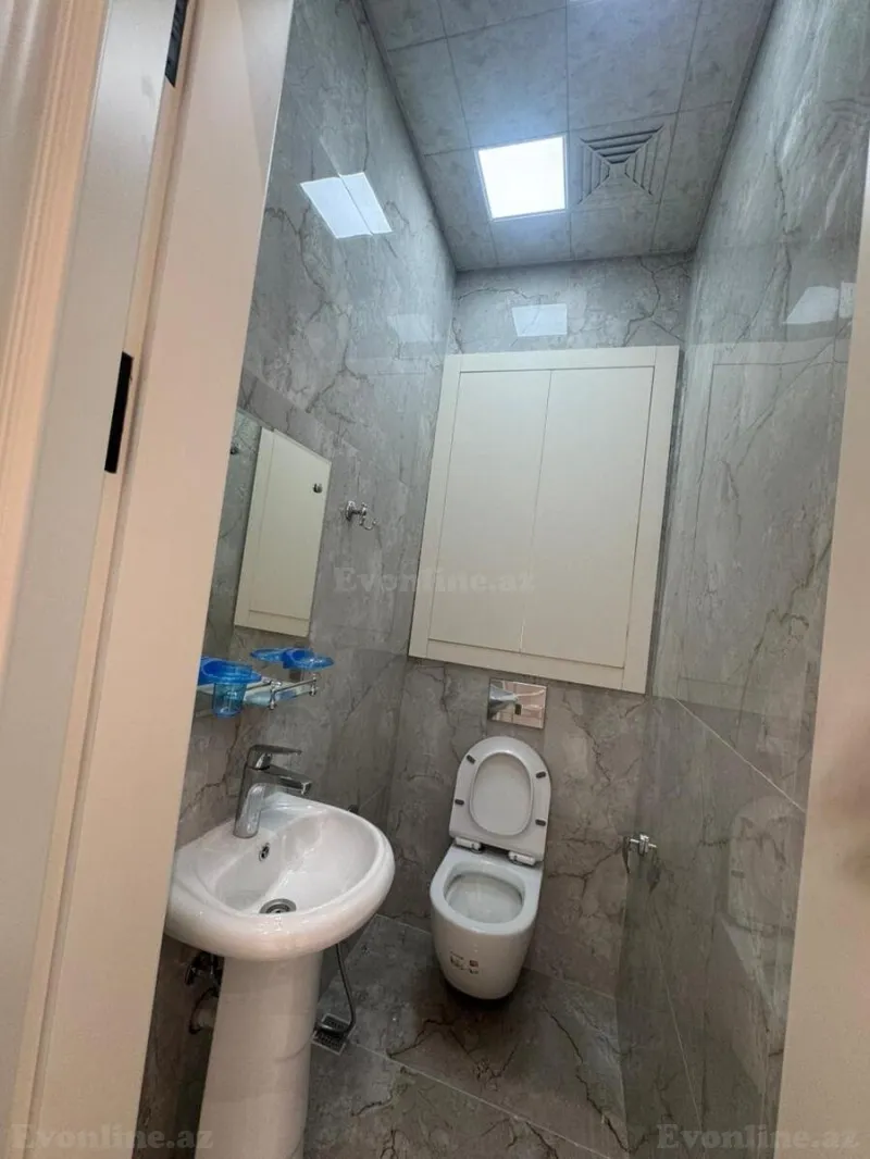 Kirayə verilir 3 otaqlı Mənzil Yeni tikili 150 m² 28 May m. - şəkil 9