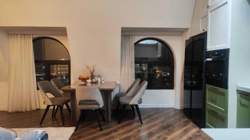 Satılır 3 otaqlı Mənzil Yeni tikili 90 m² 28 May m. - şəkil 2