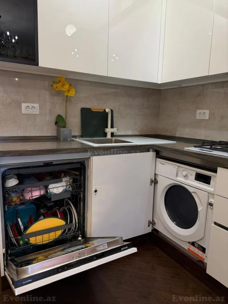 Satılır 2 otaqlı Mənzil Yeni tikili 70 m² 28 May m. - şəkil 10