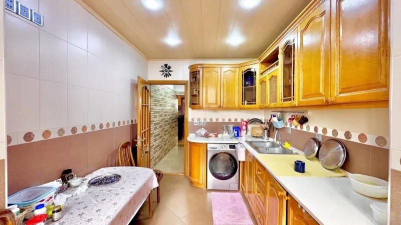 Satılır 3 otaqlı Mənzil Köhnə tikili 90 m² Qara Qarayev m.