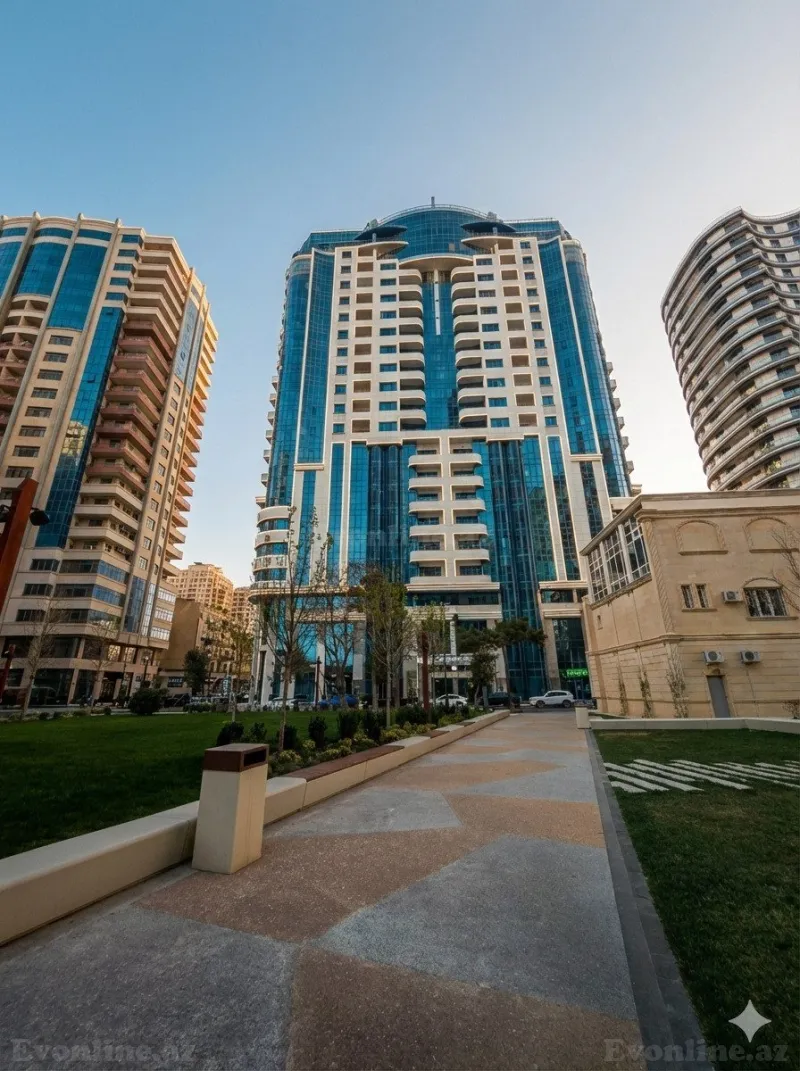 Kirayə verilir Ofis 200 m² 28 May m.