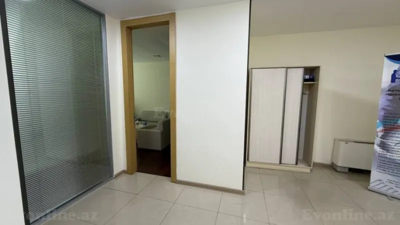 Kirayə verilir Ofis 200 m² 28 May m. - şəkil 16