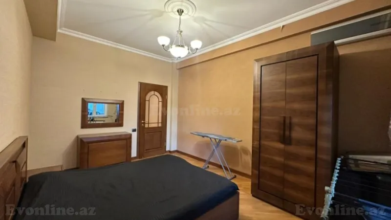 Satılır 4 otaqlı Mənzil Yeni tikili 210 m² Gənclik m. - şəkil 13