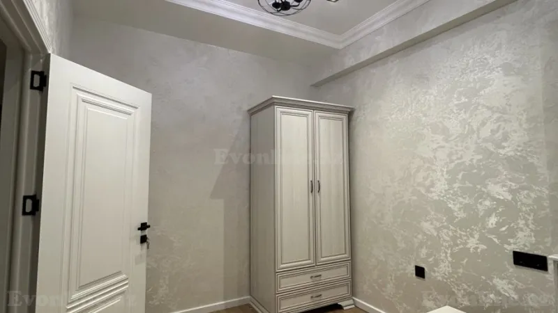 Kirayə verilir 3 otaqlı Mənzil Yeni tikili 115 m² Nərimanov r. - şəkil 13