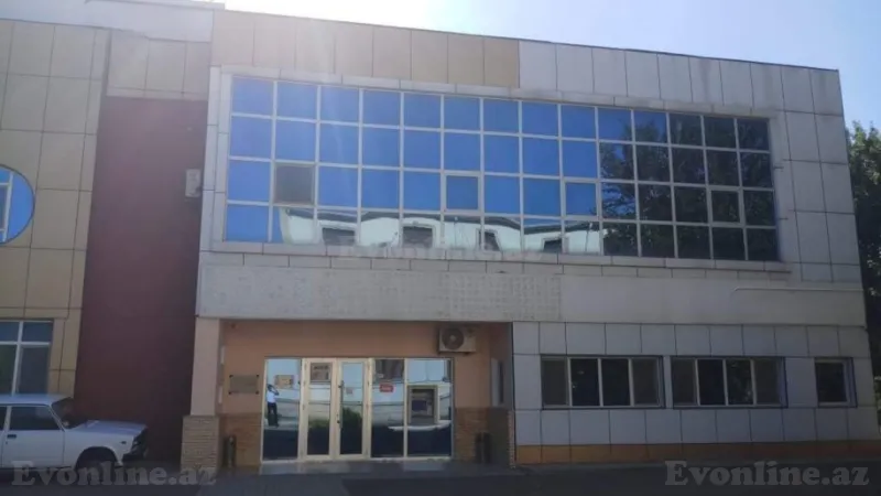 Satılır Obyekt 675 m² Salyan