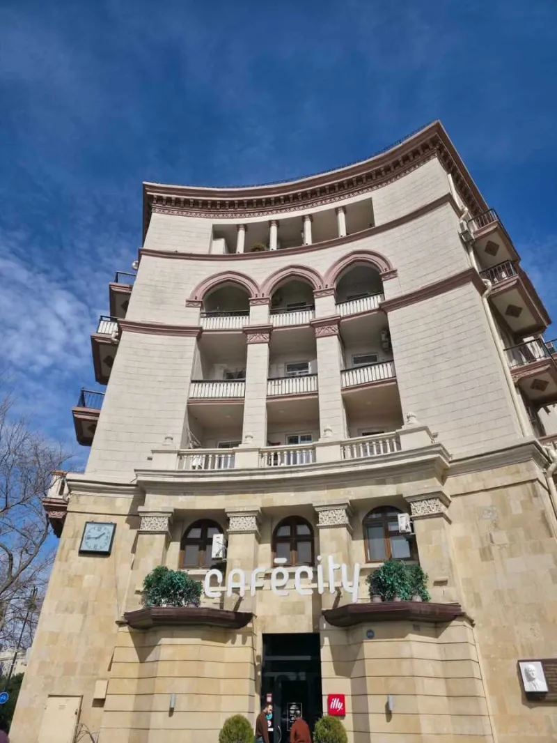 Satılır 3 otaqlı Mənzil Köhnə tikili 100 m² Nizami m.