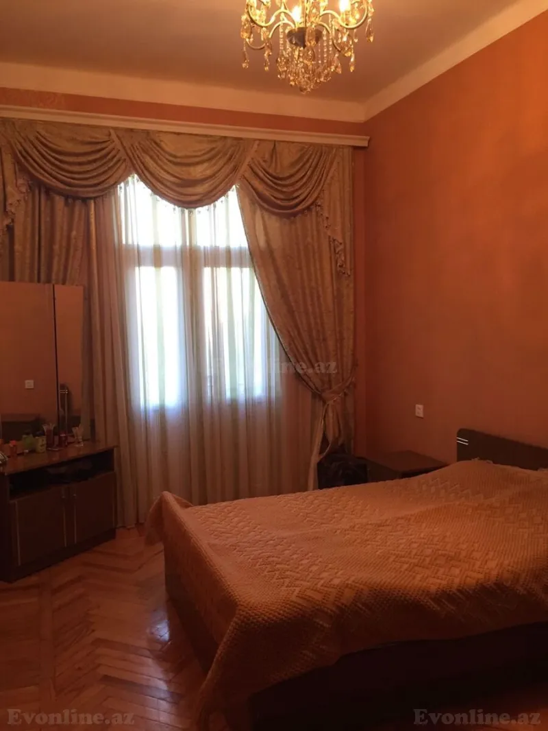 Satılır 2 otaqlı Mənzil Köhnə tikili 65 m² Nəriman Nərimanov m. - şəkil 4