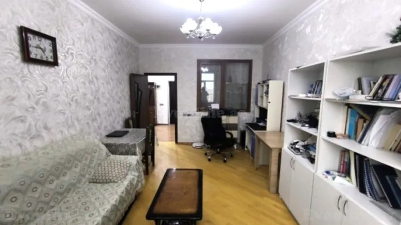 Satılır 2 otaqlı Mənzil Yeni tikili 80 m² 8-ci mikrorayon