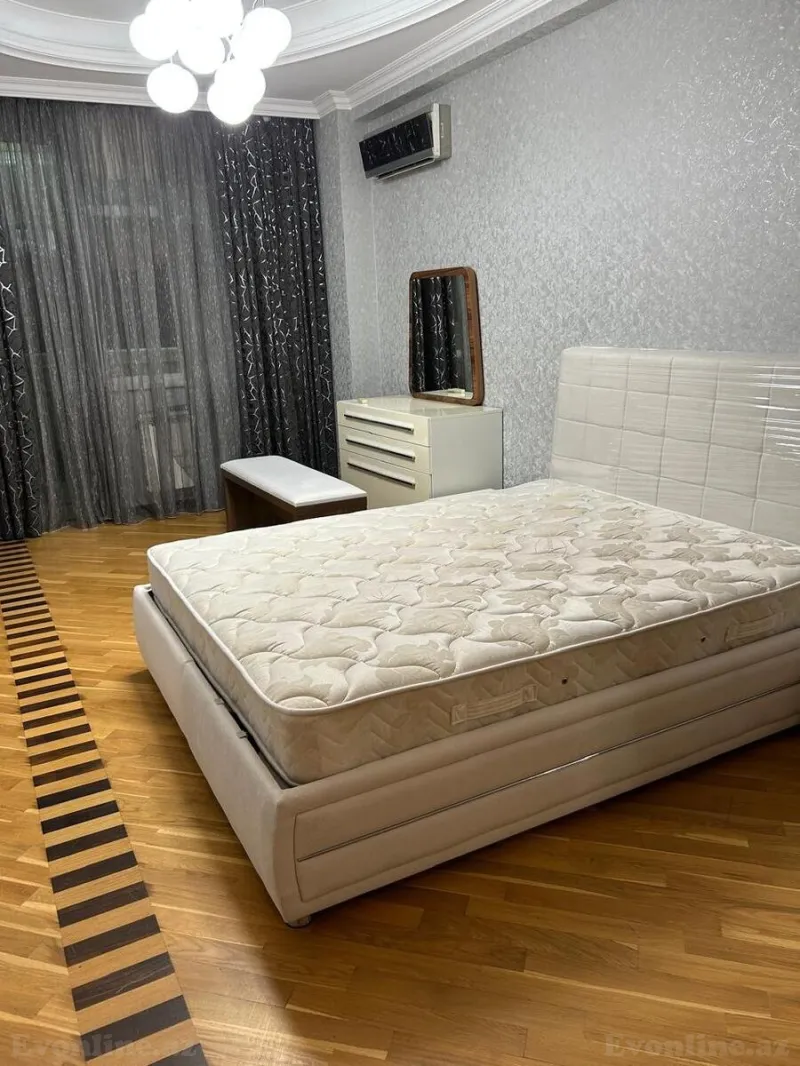 Satılır 3 otaqlı Mənzil Yeni tikili 137 m² Nəsimi r.