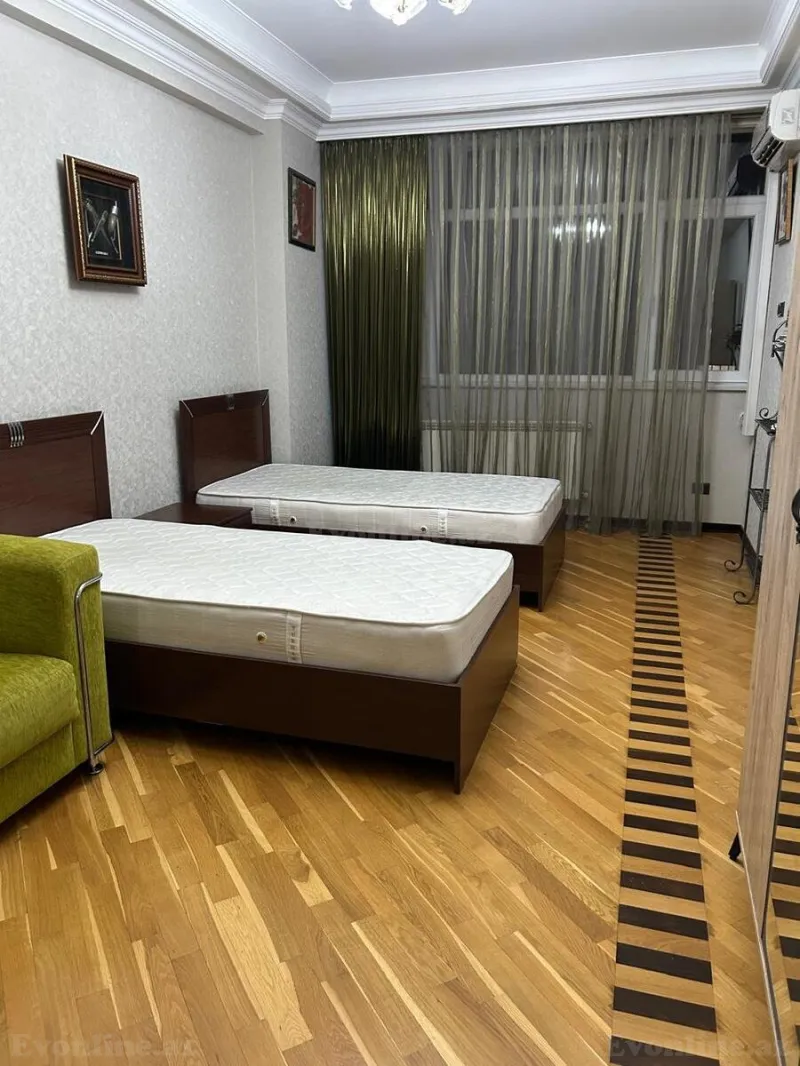 Satılır 3 otaqlı Mənzil Yeni tikili 137 m² Nəsimi r. - şəkil 7