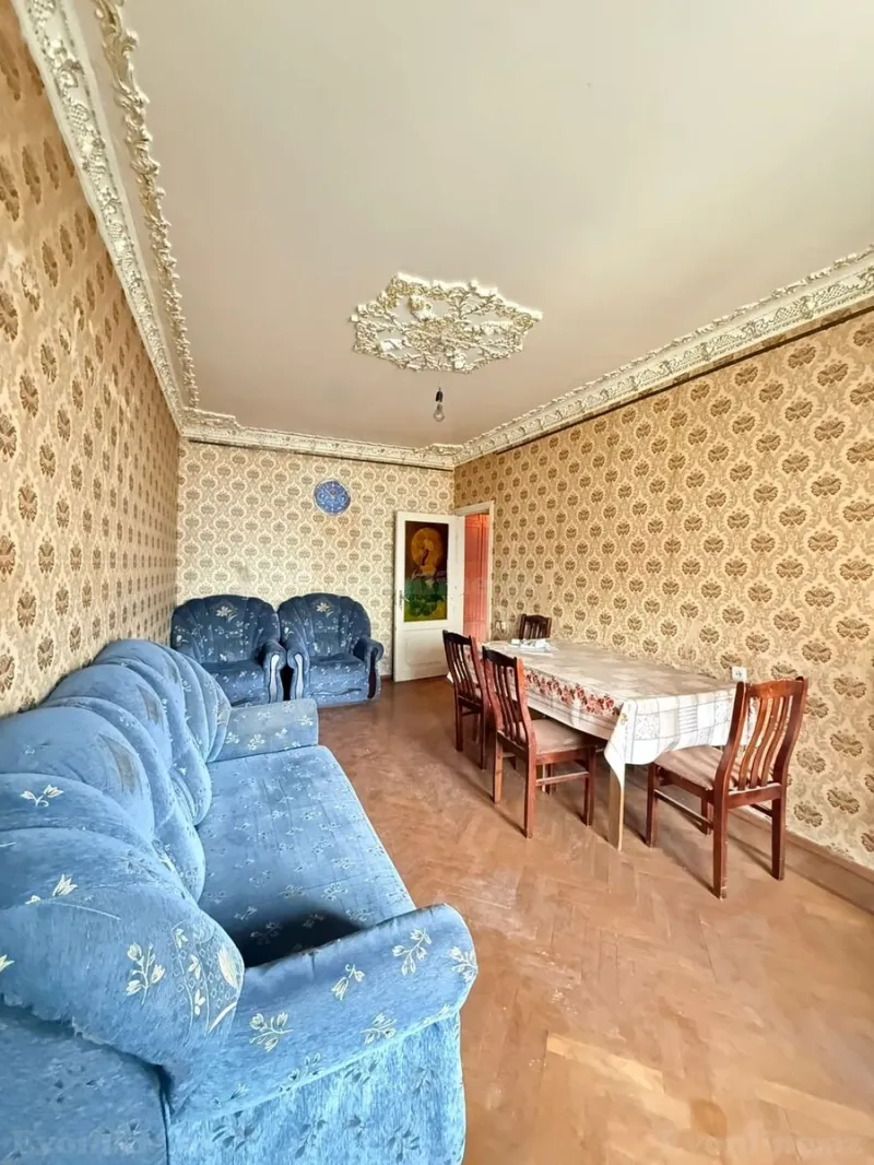 Satılır 4 otaqlı Mənzil Köhnə tikili 110 m² Yeni Yasamal - şəkil 2