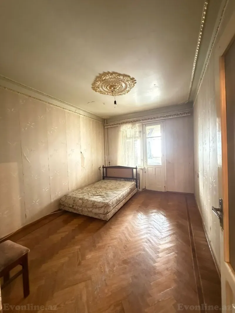 Satılır 4 otaqlı Mənzil Köhnə tikili 110 m² Yeni Yasamal - şəkil 8