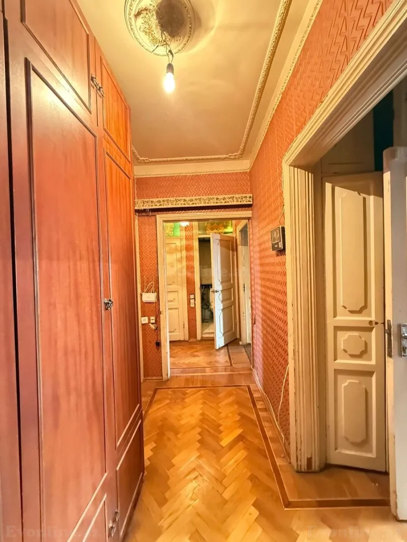 Satılır 4 otaqlı Mənzil Köhnə tikili 110 m² Yeni Yasamal - şəkil 12