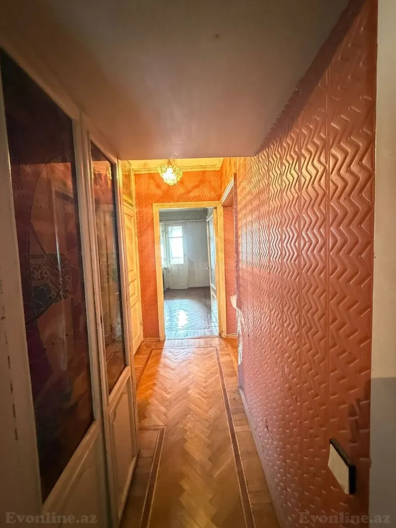 Satılır 4 otaqlı Mənzil Köhnə tikili 110 m² Yeni Yasamal - şəkil 13