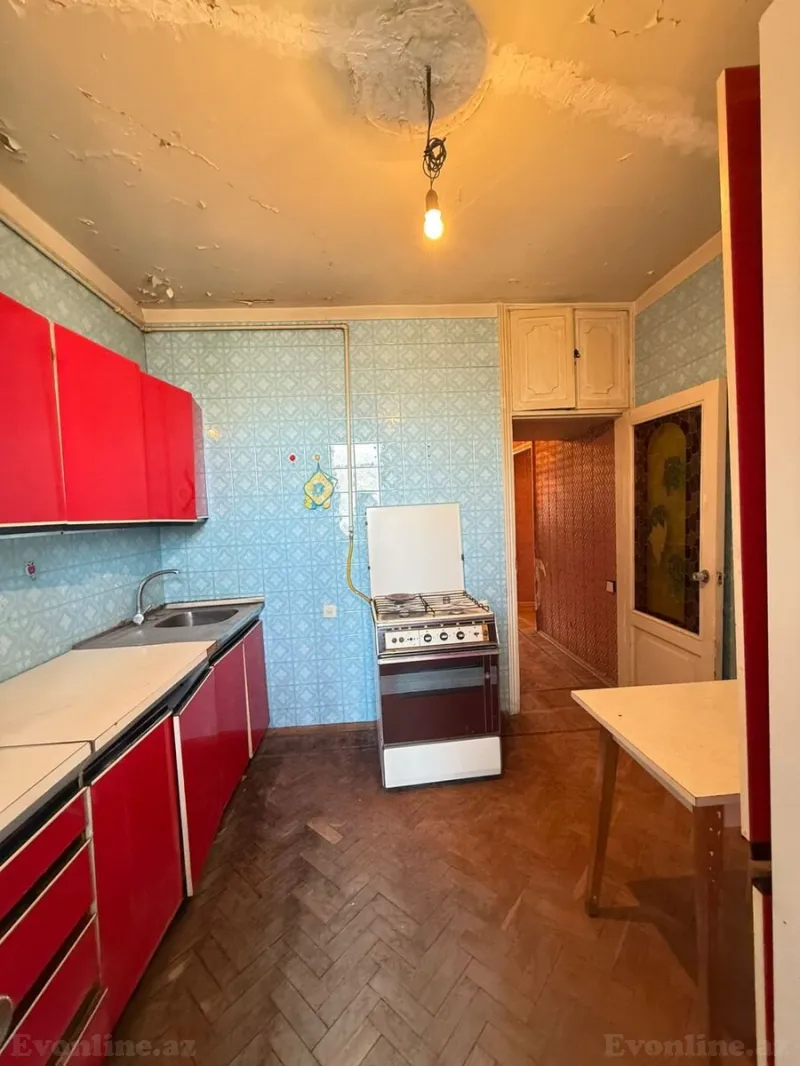 Satılır 4 otaqlı Mənzil Köhnə tikili 110 m² Yeni Yasamal - şəkil 15