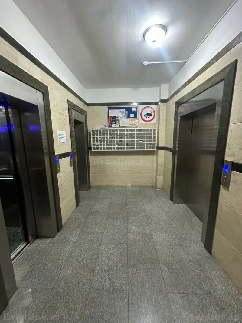 Satılır 4 otaqlı Mənzil Yeni tikili 150 m² Neftçilər m. - şəkil 20