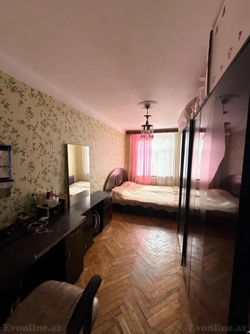 Satılır 3 otaqlı Mənzil Köhnə tikili 70 m² Həzi Aslanov m. - şəkil 2