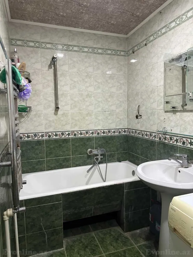 Kirayə verilir 1 otaqlı Mənzil Köhnə tikili 45 m² Nərimanov r. - şəkil 2