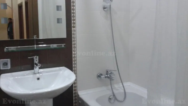 Kirayə verilir 3 otaqlı Mənzil Köhnə tikili 90 m² 28 May m. - şəkil 6