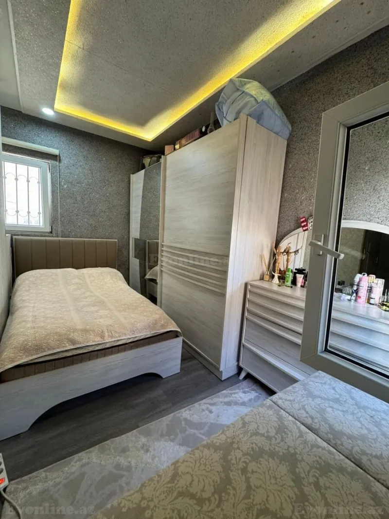 Satılır 3 otaqlı Mənzil Köhnə tikili 50 m² Sahil m. - şəkil 4