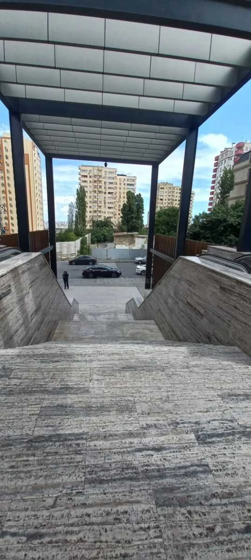 Satılır 4 otaqlı Mənzil Yeni tikili 175 m² Elmlər Akademiyası m. - şəkil 3