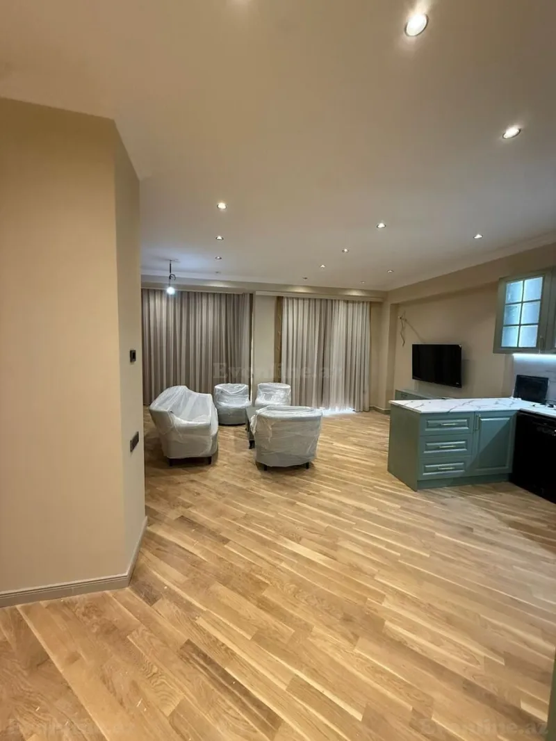 Satılır 3 otaqlı Mənzil Yeni tikili 125 m² 28 May m. - şəkil 3