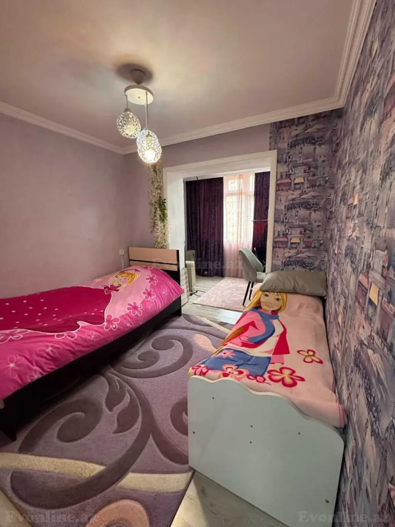 Satılır 4 otaqlı Mənzil Köhnə tikili 110 m² Neftçilər m. - şəkil 5