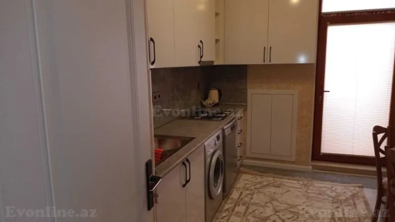 Kirayə verilir 3 otaqlı Mənzil Yeni tikili 140 m² Xətai r. - şəkil 8