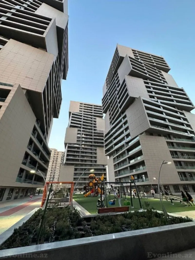 Satılır 3 otaqlı Mənzil Yeni tikili 148 m² 8 Noyabr m. - şəkil 2