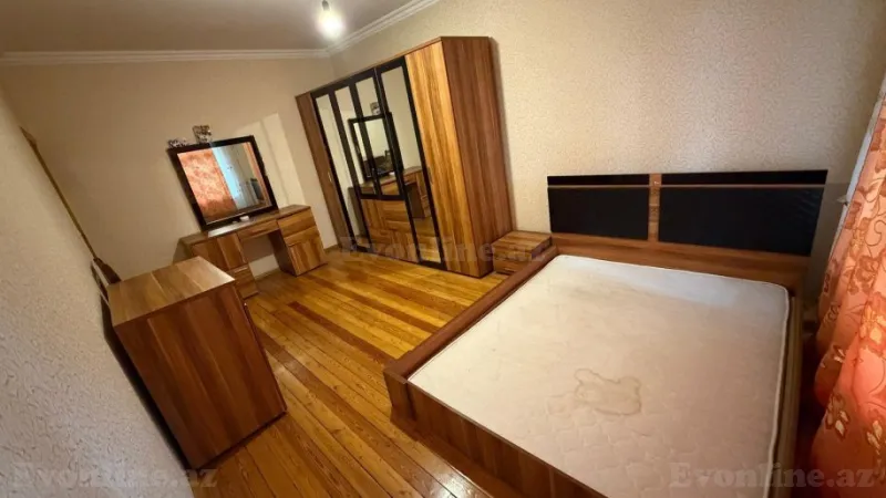 Satılır 5 otaqlı Mənzil Köhnə tikili 120 m² Həzi Aslanov m. - şəkil 4