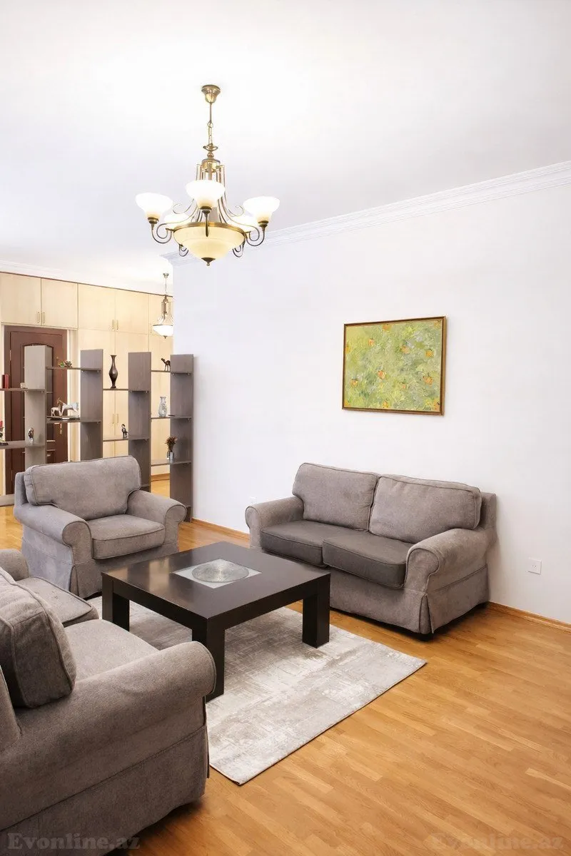 Kirayə verilir 3 otaqlı Mənzil Yeni tikili 120 m² Yasamal