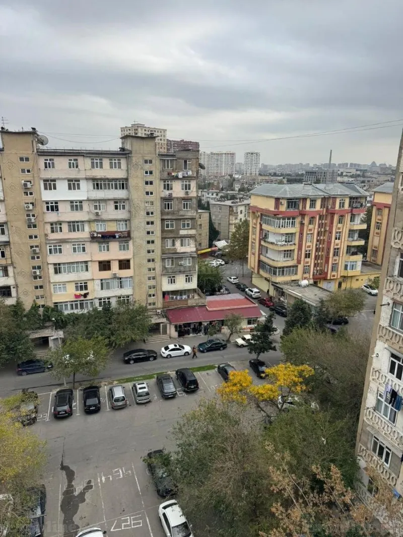 Satılır 4 otaqlı Mənzil Köhnə tikili 70 m² Azadlıq prospekti m. - şəkil 15