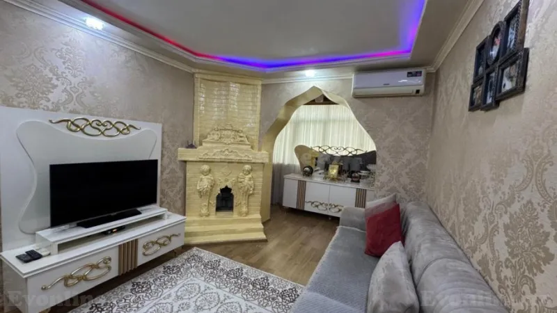 Satılır 3 otaqlı Mənzil Köhnə tikili 60 m² Neftçilər m. - şəkil 2