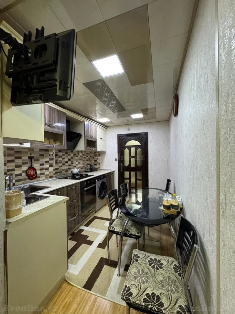 Satılır 3 otaqlı Mənzil Köhnə tikili 60 m² Neftçilər m. - şəkil 15