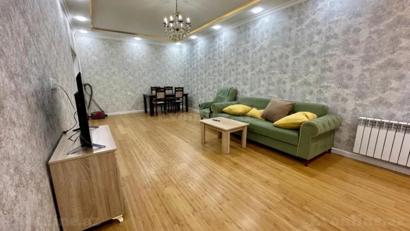 Satılır 2 otaqlı Mənzil Yeni tikili 100 m² 8 Noyabr m. - şəkil 2