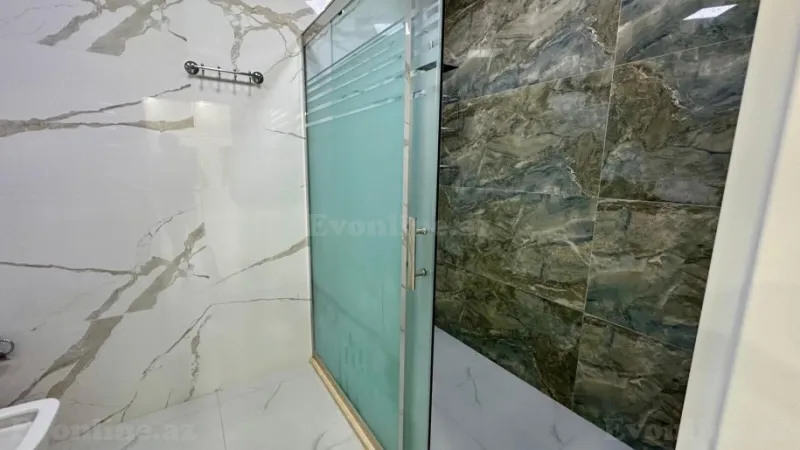 Satılır 2 otaqlı Mənzil Yeni tikili 100 m² 8 Noyabr m. - şəkil 11