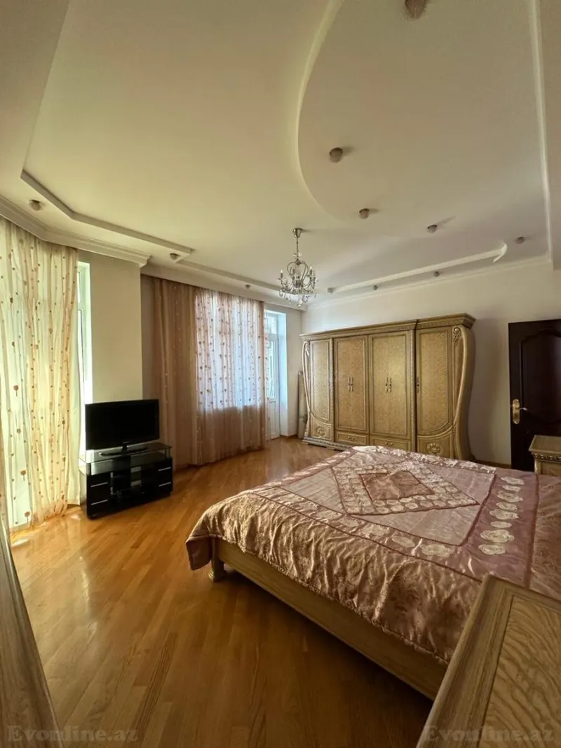 Satılır 4 otaqlı Mənzil Yeni tikili 180 m² Gənclik m. - şəkil 4