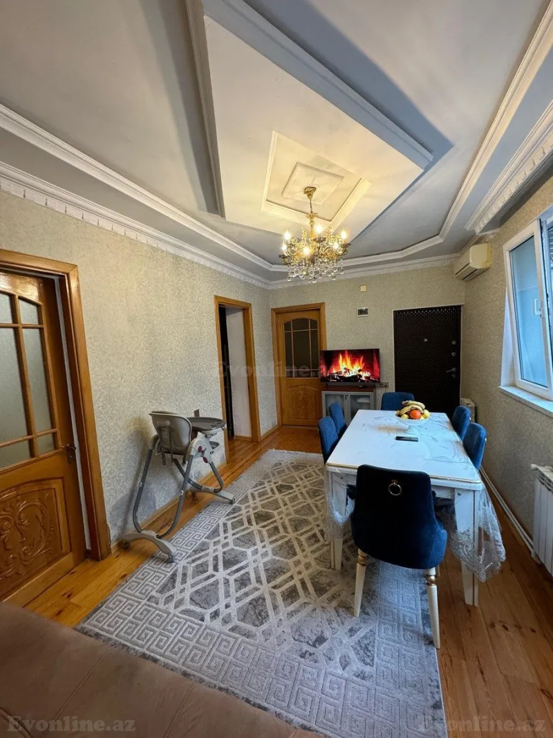 Kirayə verilir 3 otaqlı Mənzil Köhnə tikili 80 m² 28 May m.