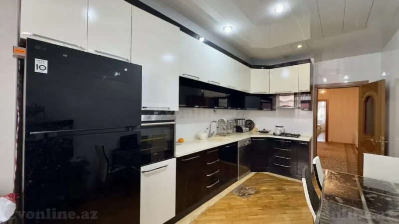 Satılır 3 otaqlı Mənzil Yeni tikili 165 m² Neftçilər m. - şəkil 8