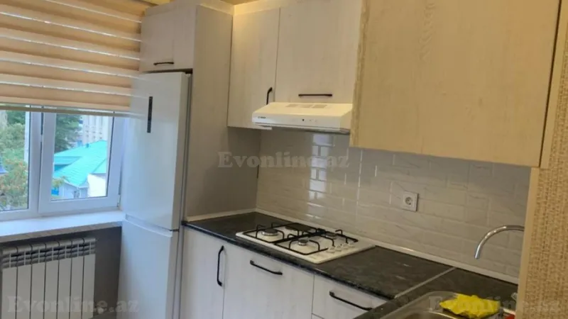 Kirayə verilir 2 otaqlı Mənzil Köhnə tikili 68 m² 28 May m.