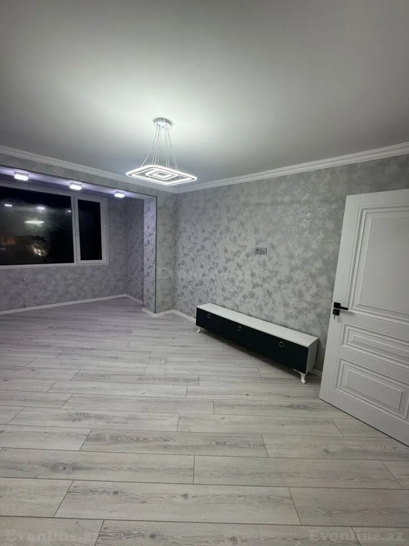 Satılır 2 otaqlı Mənzil Köhnə tikili 61 m² Nəsimi r.