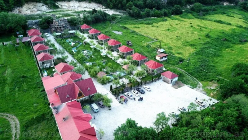 Satılır Obyekt 1600 m² Göygöl - şəkil 2