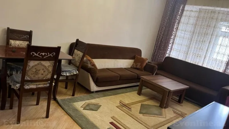 Kirayə verilir 3 otaqlı Mənzil Köhnə tikili 85 m² 3-cü mikrorayon