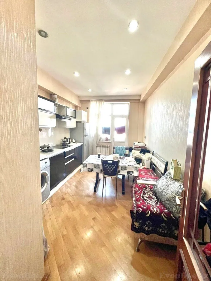 Satılır 3 otaqlı Mənzil Yeni tikili 130 m² 8 Noyabr m. - şəkil 5