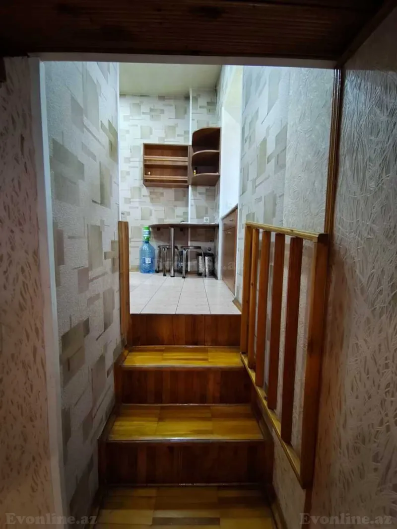 Kirayə verilir 4 otaqlı Mənzil Köhnə tikili 120 m² Sahil m. - şəkil 9