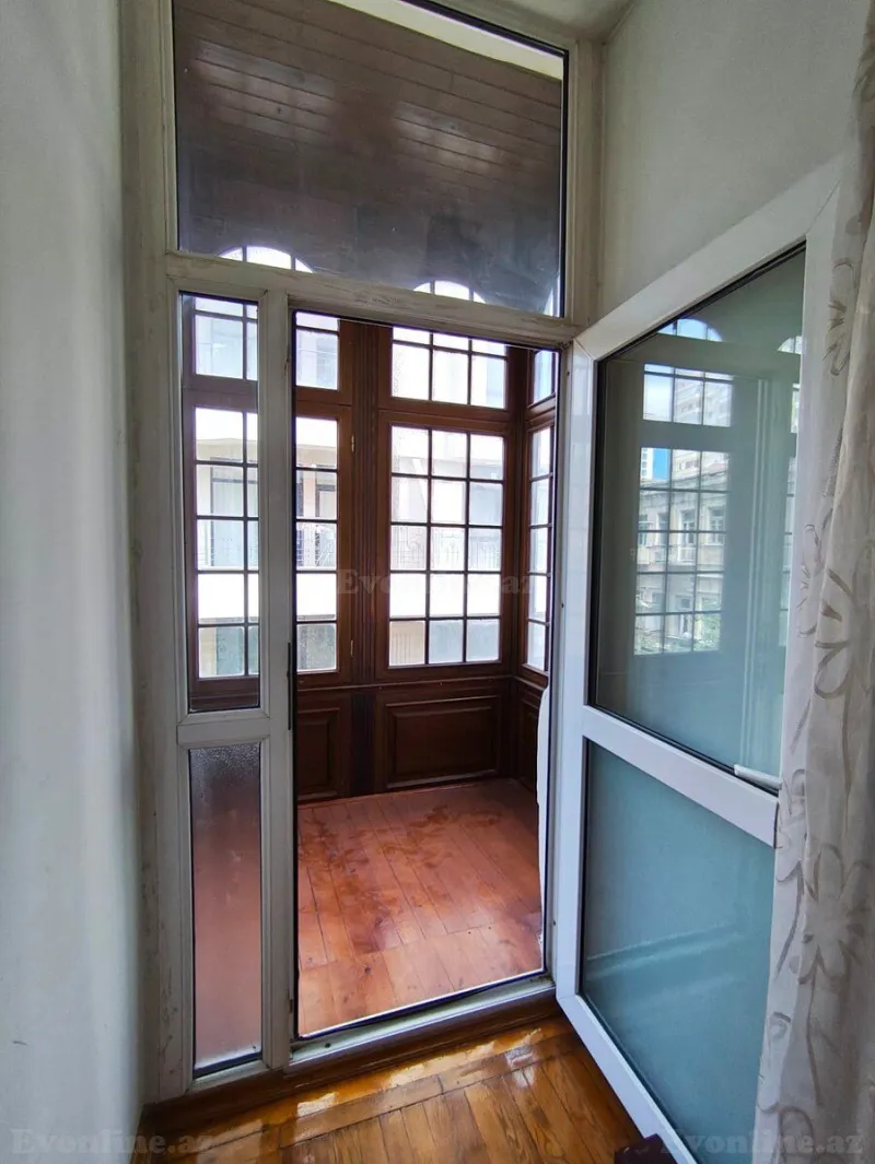 Kirayə verilir 4 otaqlı Mənzil Köhnə tikili 120 m² Sahil m. - şəkil 15