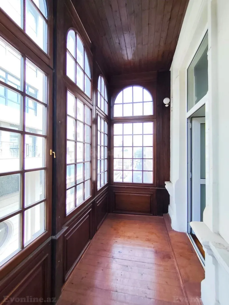 Kirayə verilir 4 otaqlı Mənzil Köhnə tikili 120 m² Sahil m. - şəkil 16