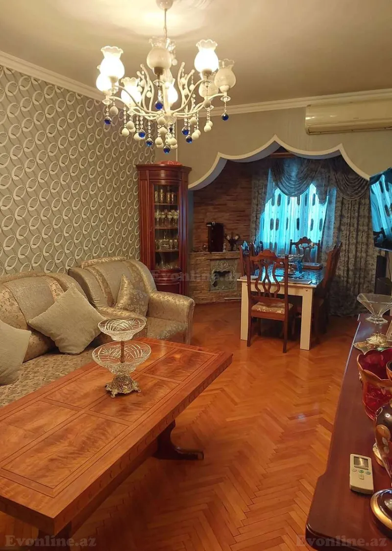 Satılır 4 otaqlı Mənzil Köhnə tikili 75 m² 8-ci mikrorayon - şəkil 2