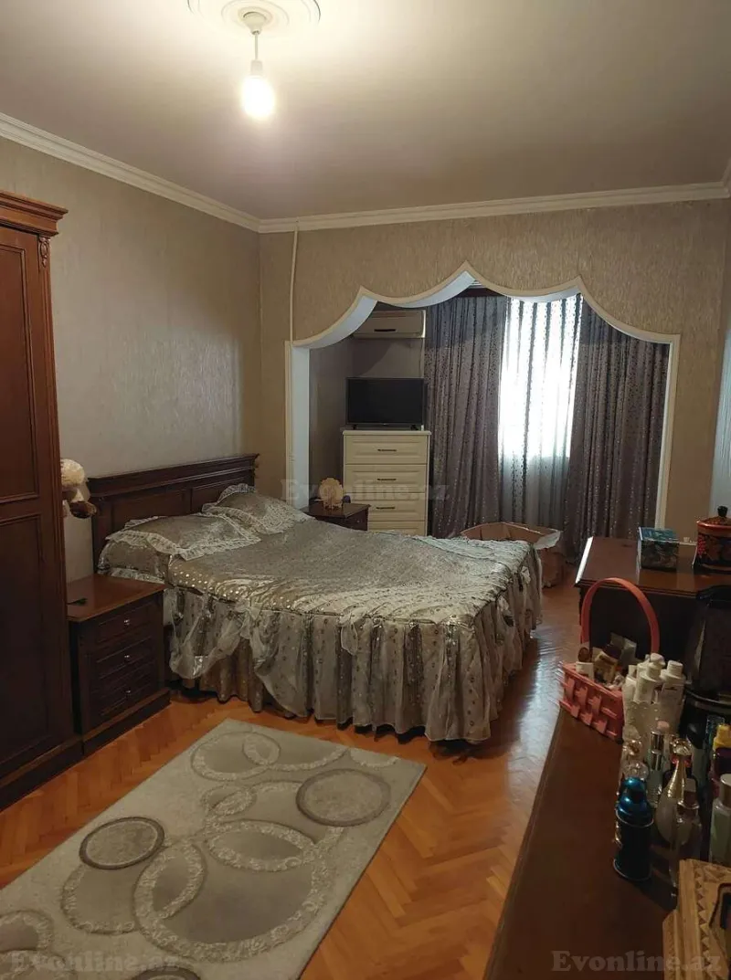 Satılır 4 otaqlı Mənzil Köhnə tikili 75 m² 8-ci mikrorayon - şəkil 4