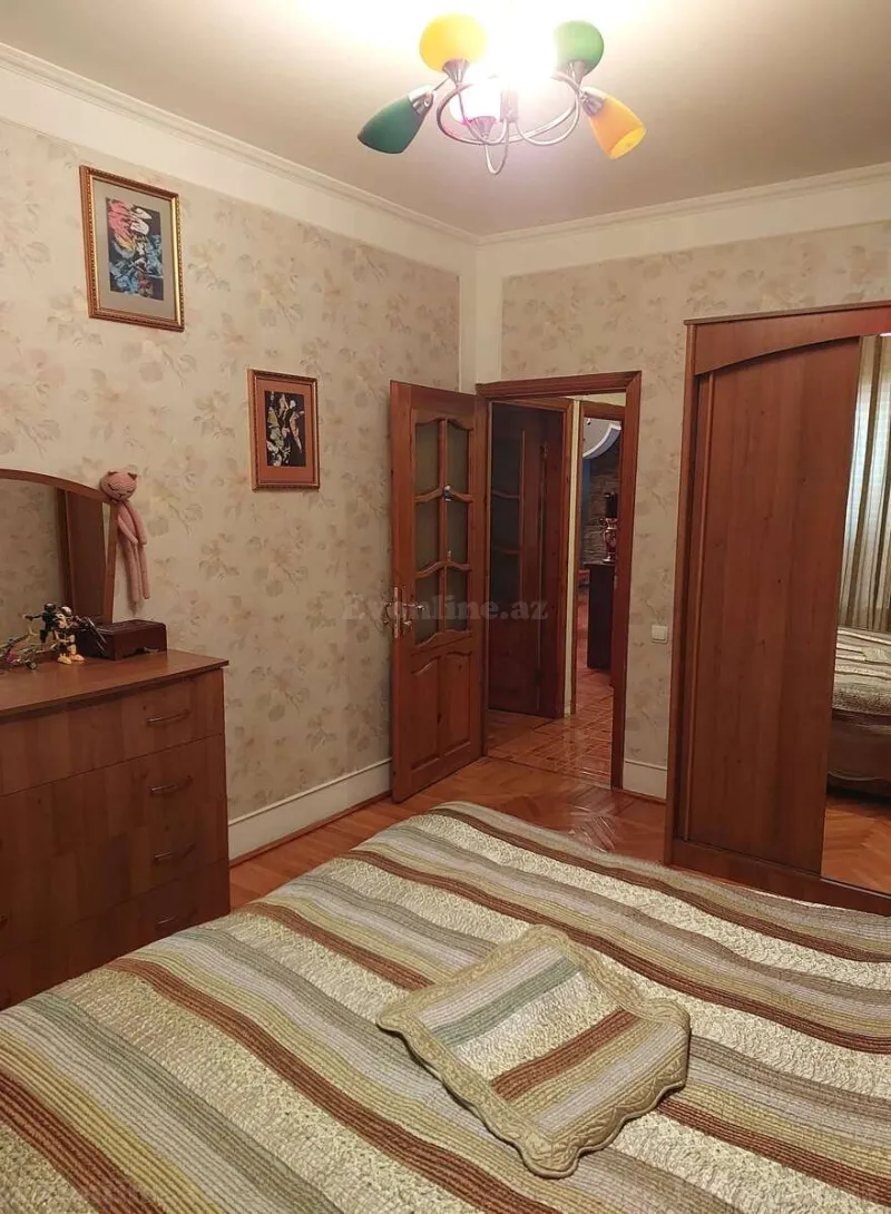 Satılır 4 otaqlı Mənzil Köhnə tikili 75 m² 8-ci mikrorayon - şəkil 7